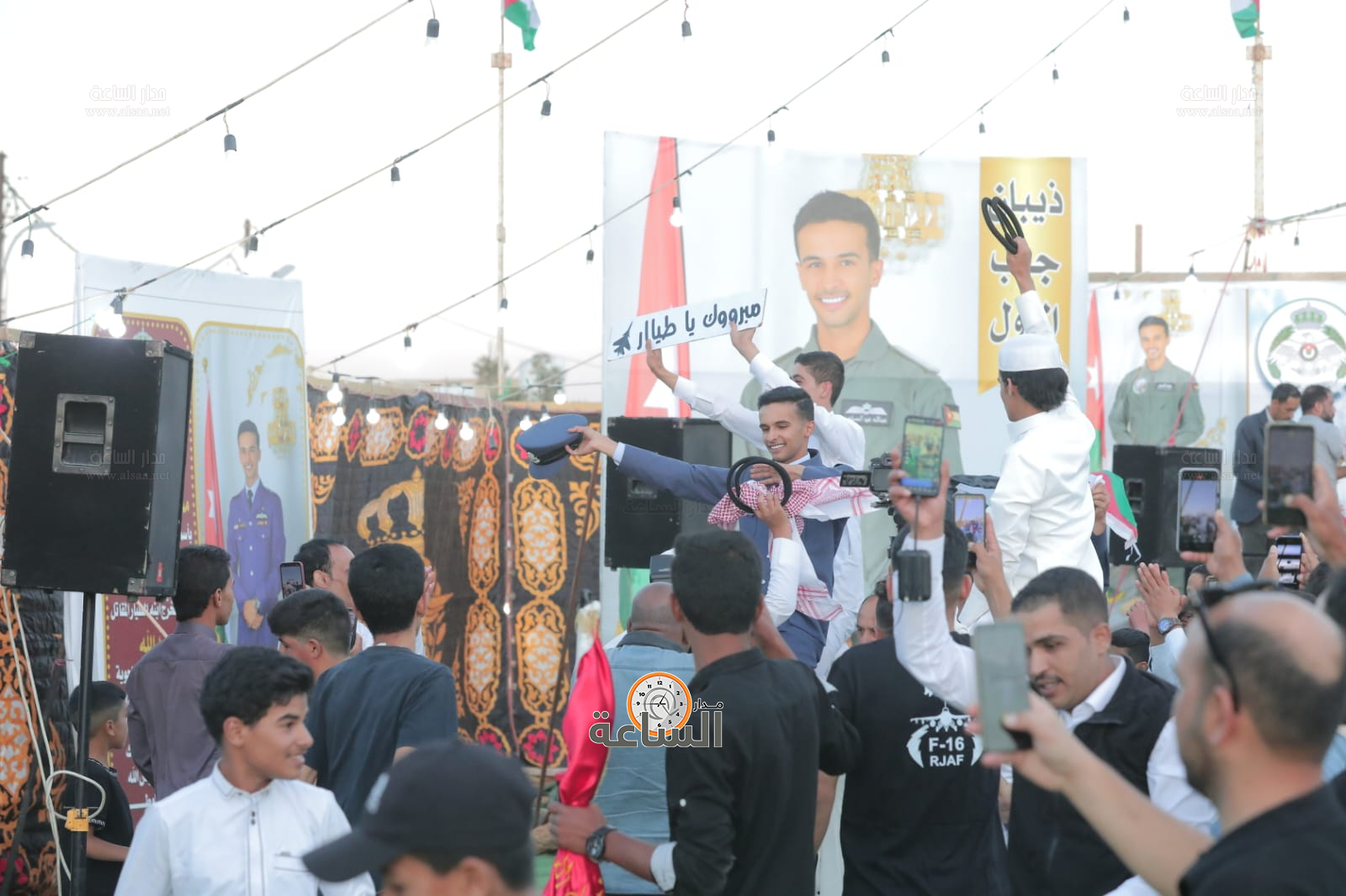 Madar Al-Saa Images 0.7416561349149465