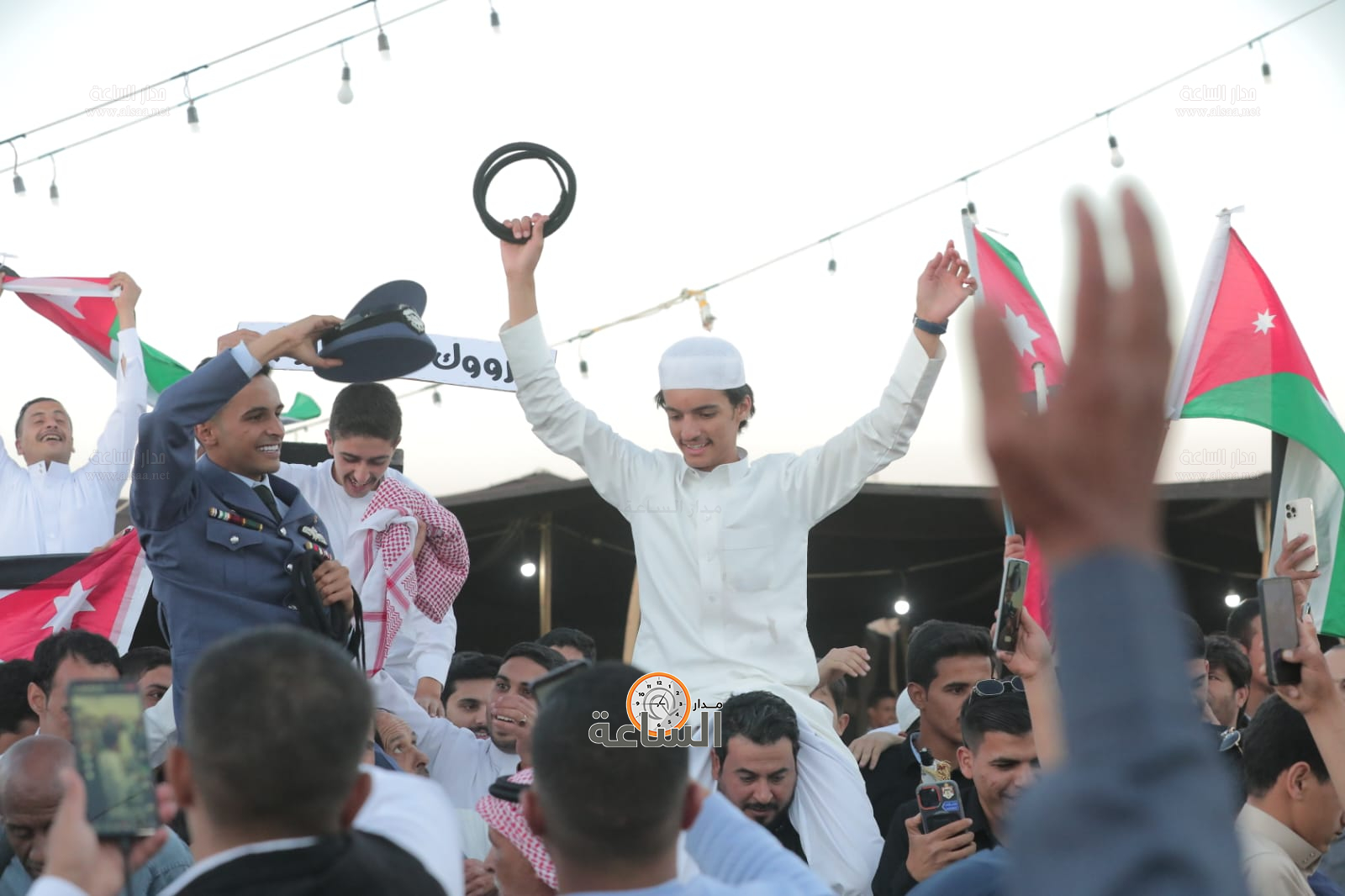 Madar Al-Saa Images 0.8157941141371116