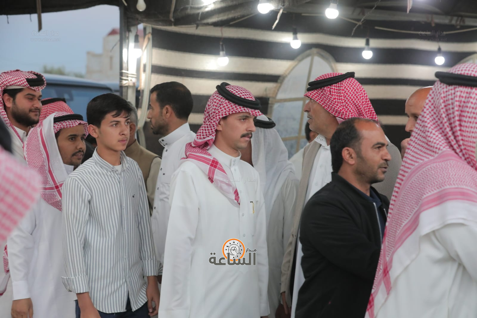 Madar Al-Saa Images 0.4147577790331992