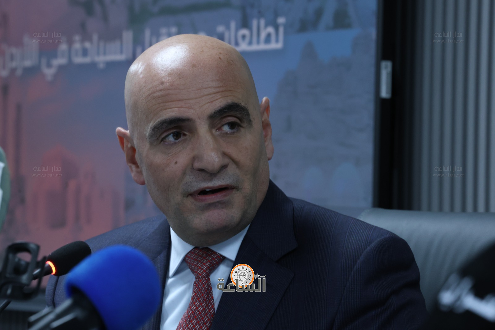 Madar Al-Saa Images 0.4599005055228389