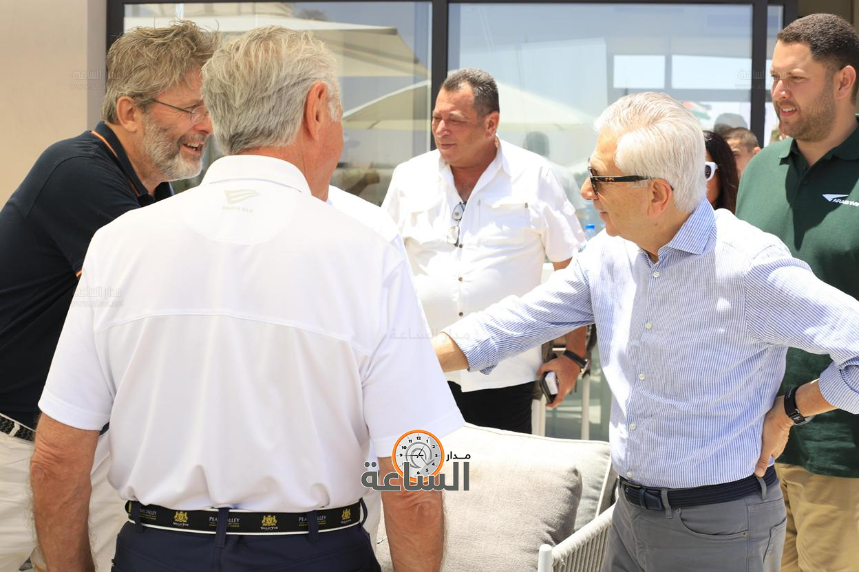 Madar Al-Saa Images 0.22232271180762997