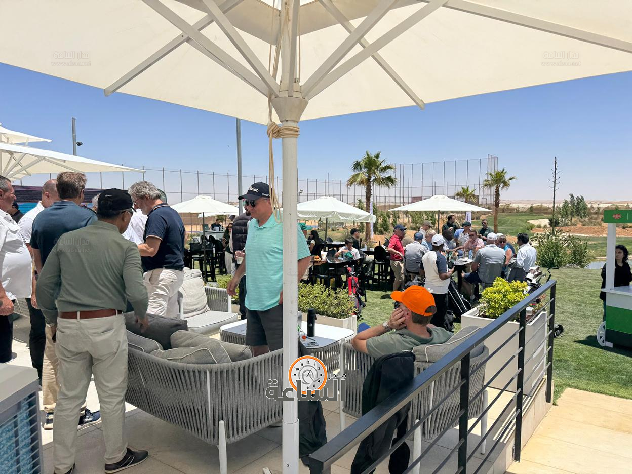 Madar Al-Saa Images 0.9653845466782136