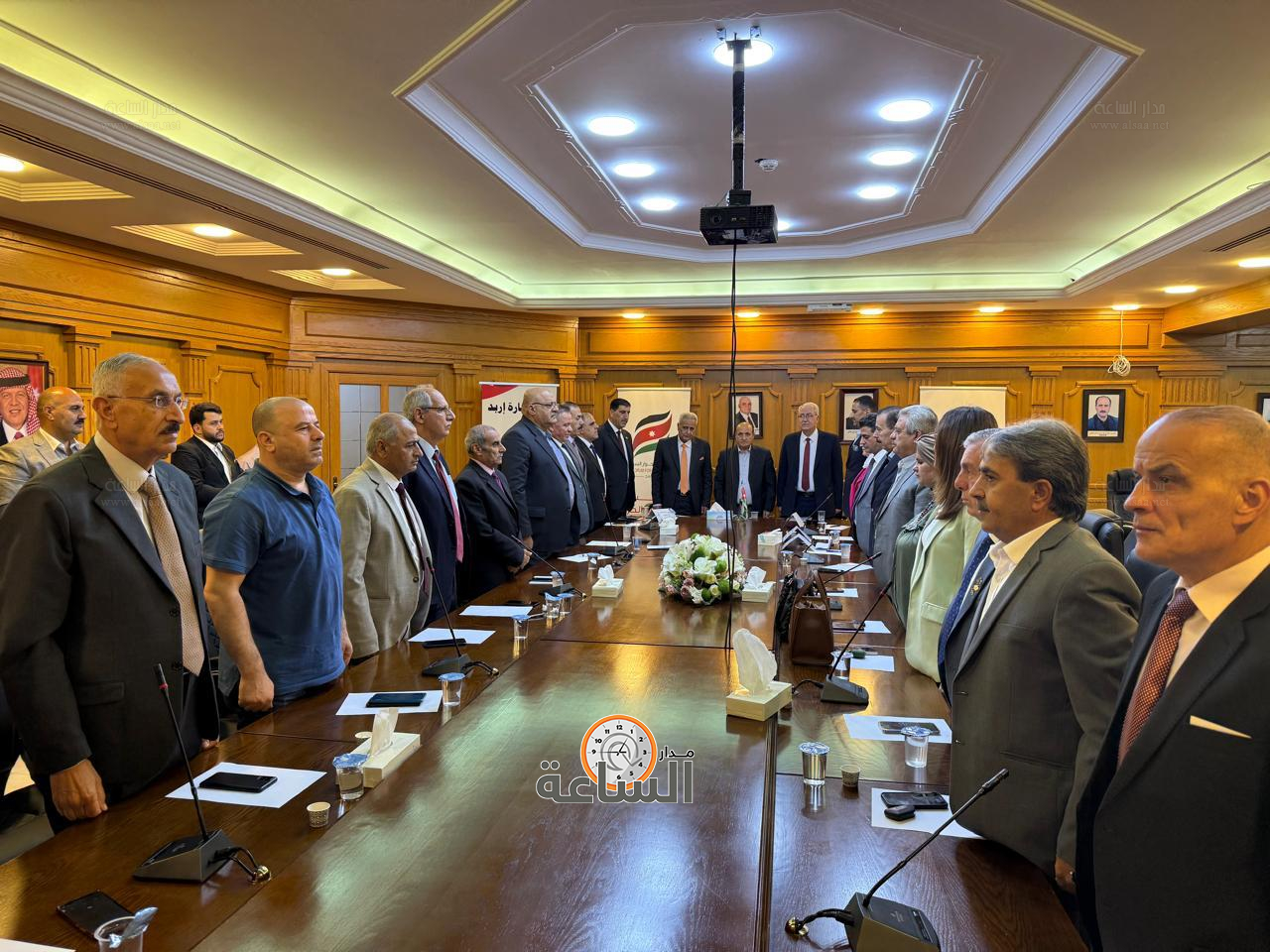 Madar Al-Saa Images 0.5429745435573579