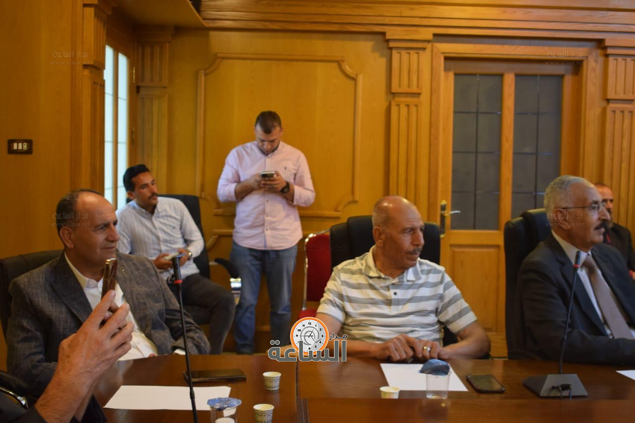 Madar Al-Saa Images 0.1877196083727325