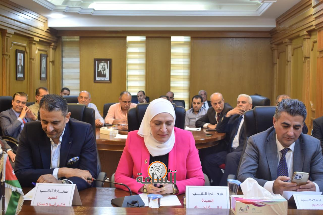 Madar Al-Saa Images 0.7065706102887789