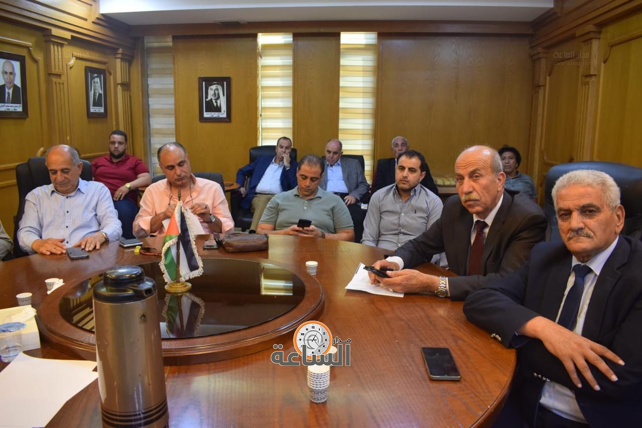 Madar Al-Saa Images 0.32983414729189797