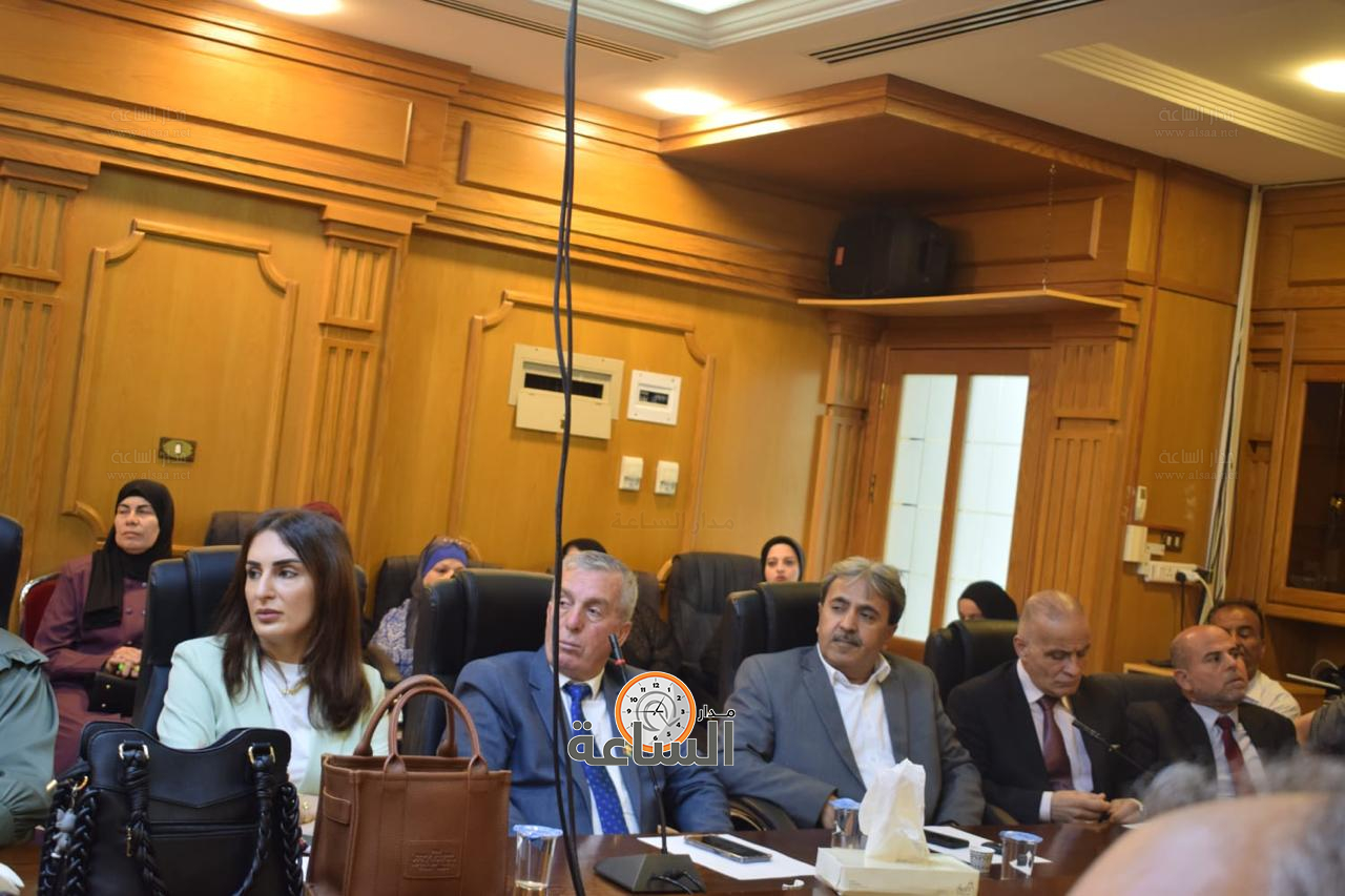 Madar Al-Saa Images 0.8944273615527532