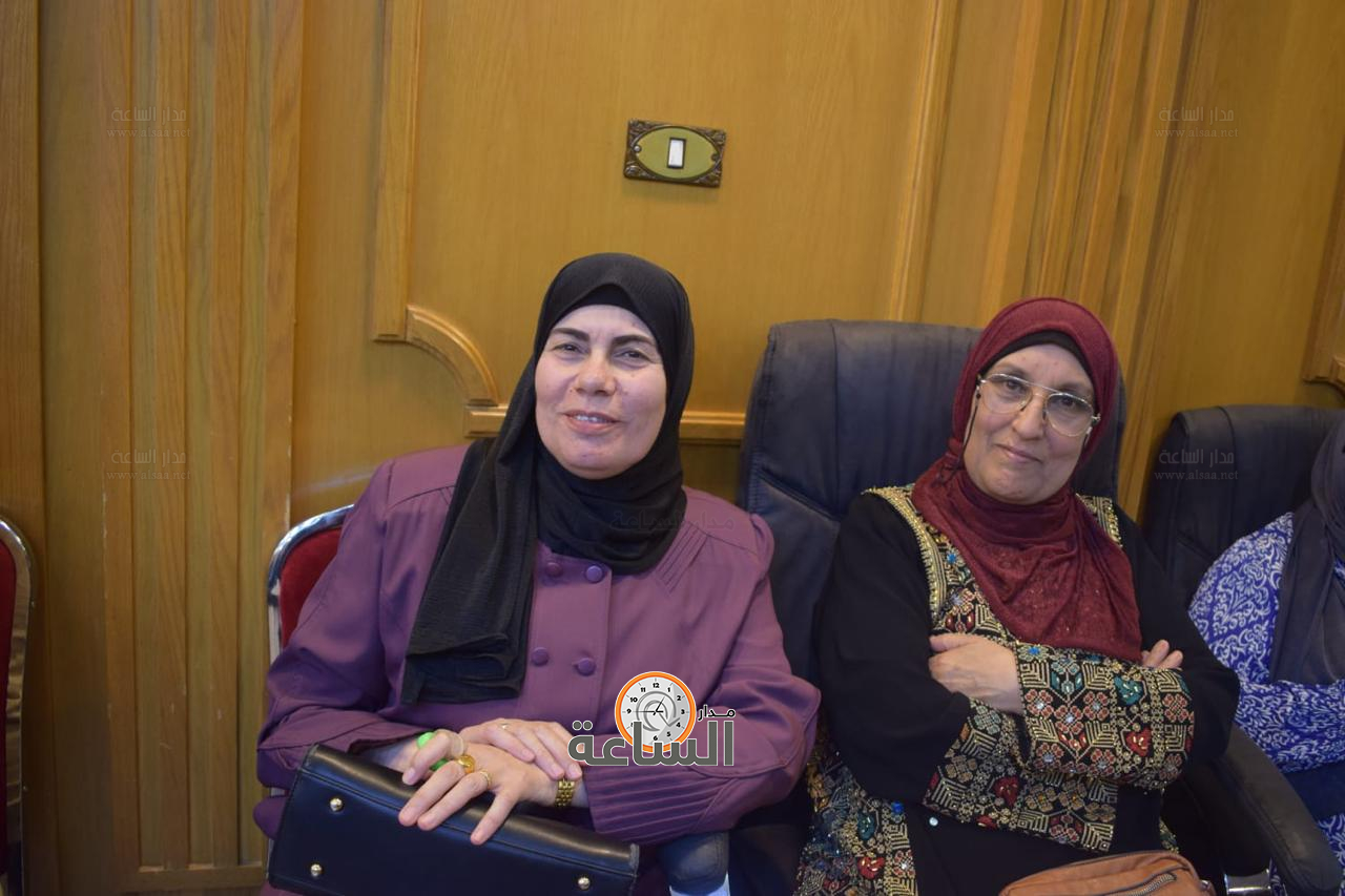 Madar Al-Saa Images 0.4237429059325676