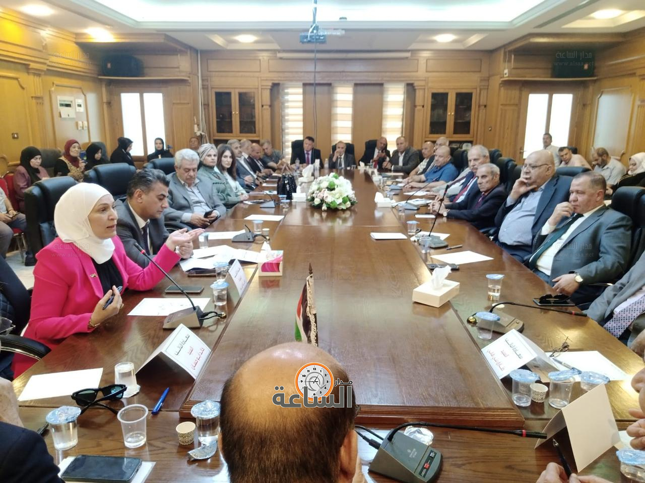 Madar Al-Saa Images 0.02490986227023495