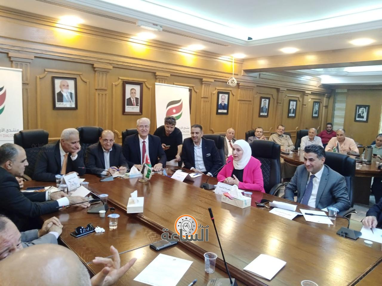 Madar Al-Saa Images 0.22840706407749767