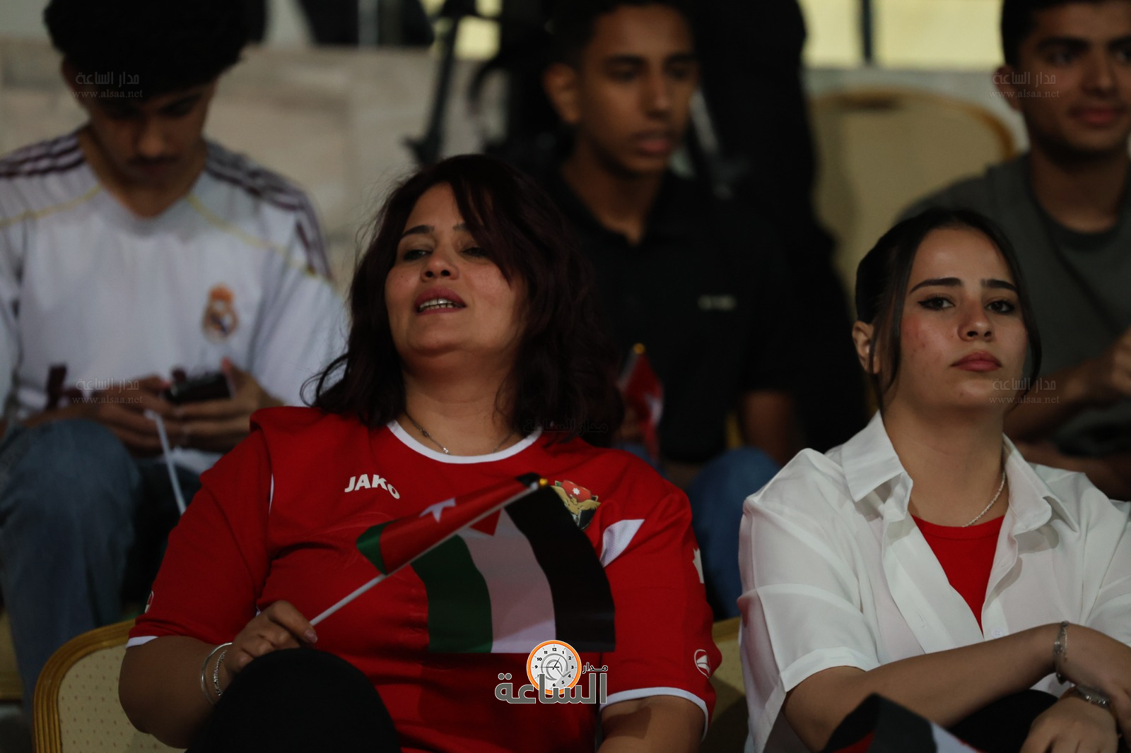 Madar Al-Saa Images 0.4487025136457362