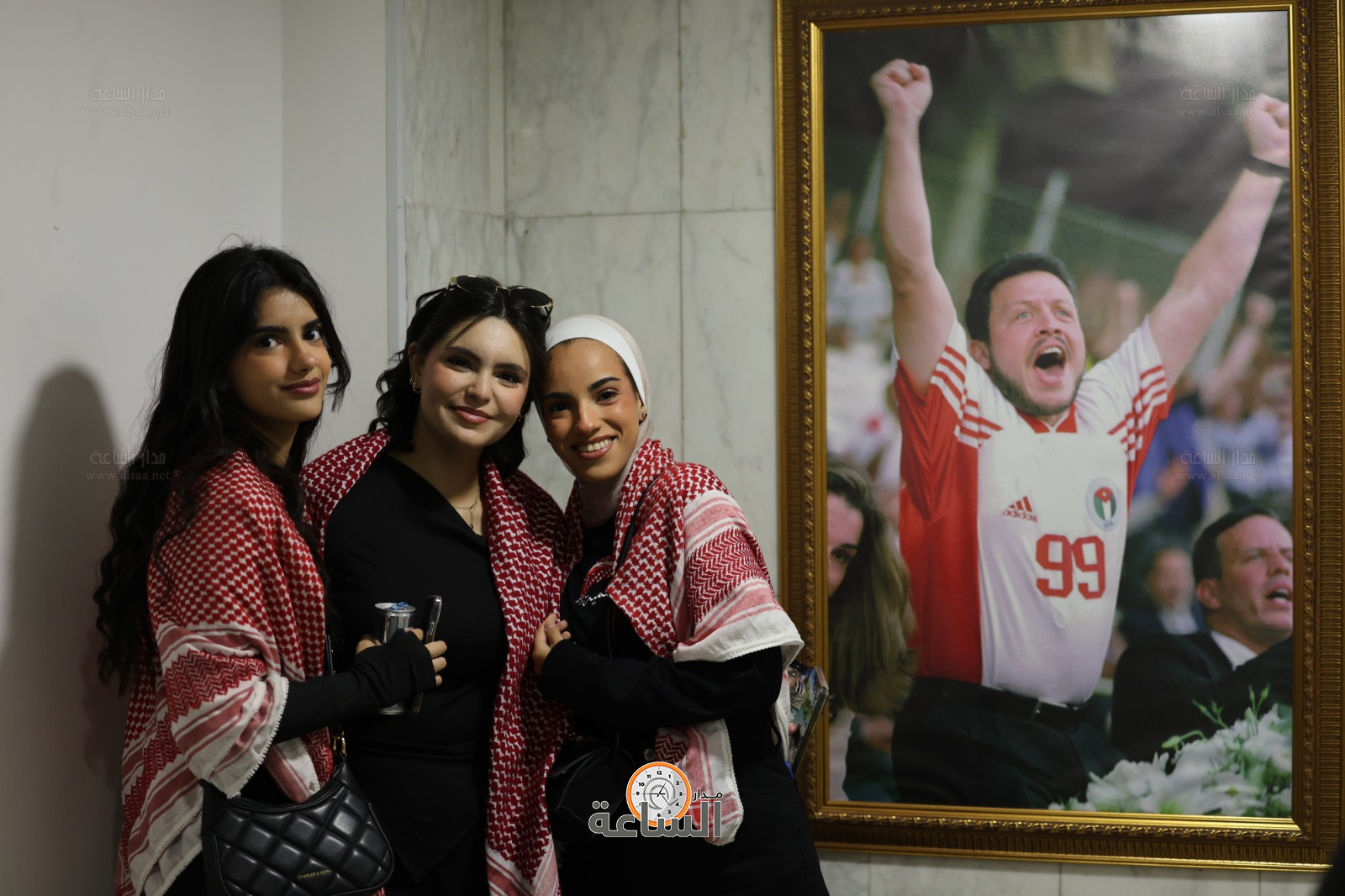 Madar Al-Saa Images 0.4921907805098159