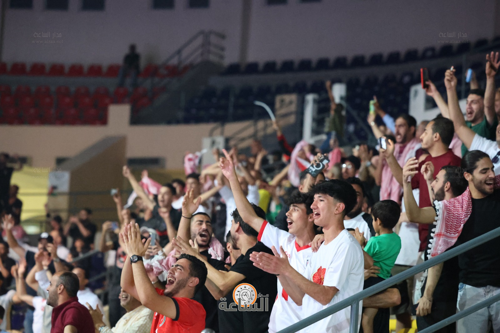 Madar Al-Saa Images 0.6454295592617593