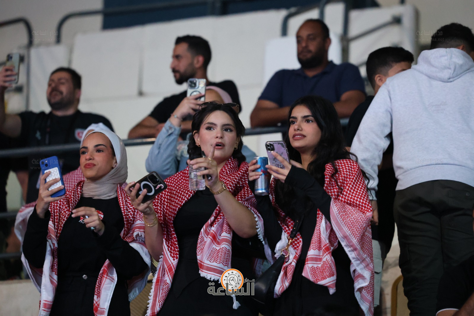 Madar Al-Saa Images 0.7831564616420684