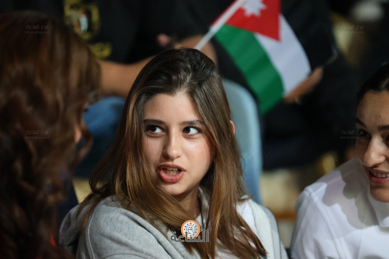 Madar Al-Saa Images 0.8324635883668154