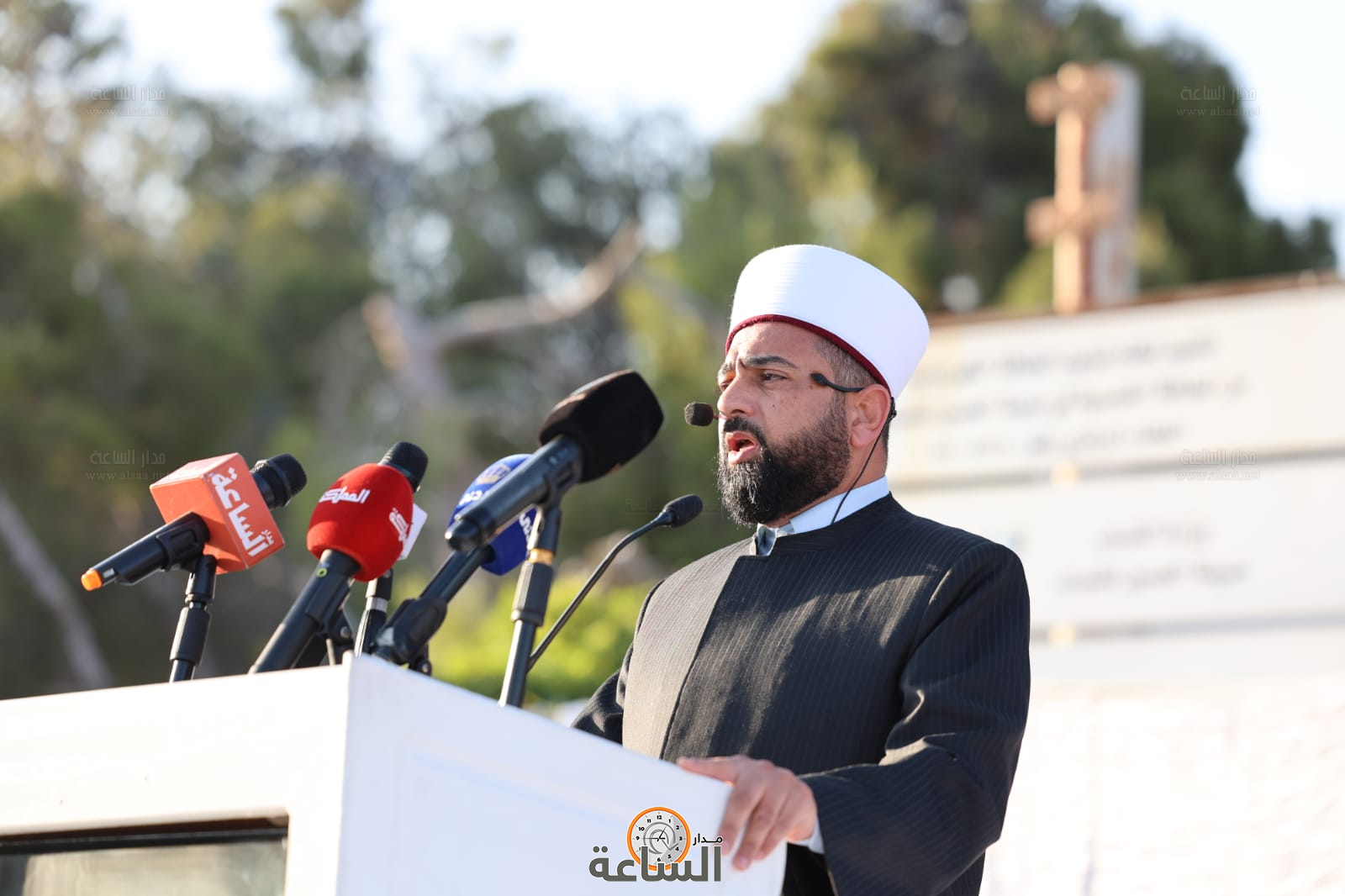 Madar Al-Saa Images 0.16308356713646355