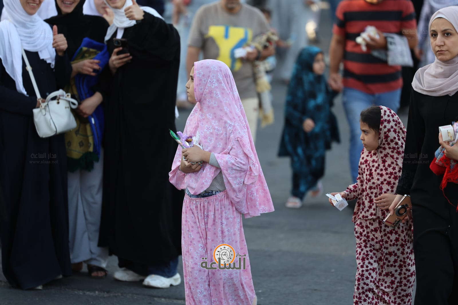 Madar Al-Saa Images 0.7048572470095004