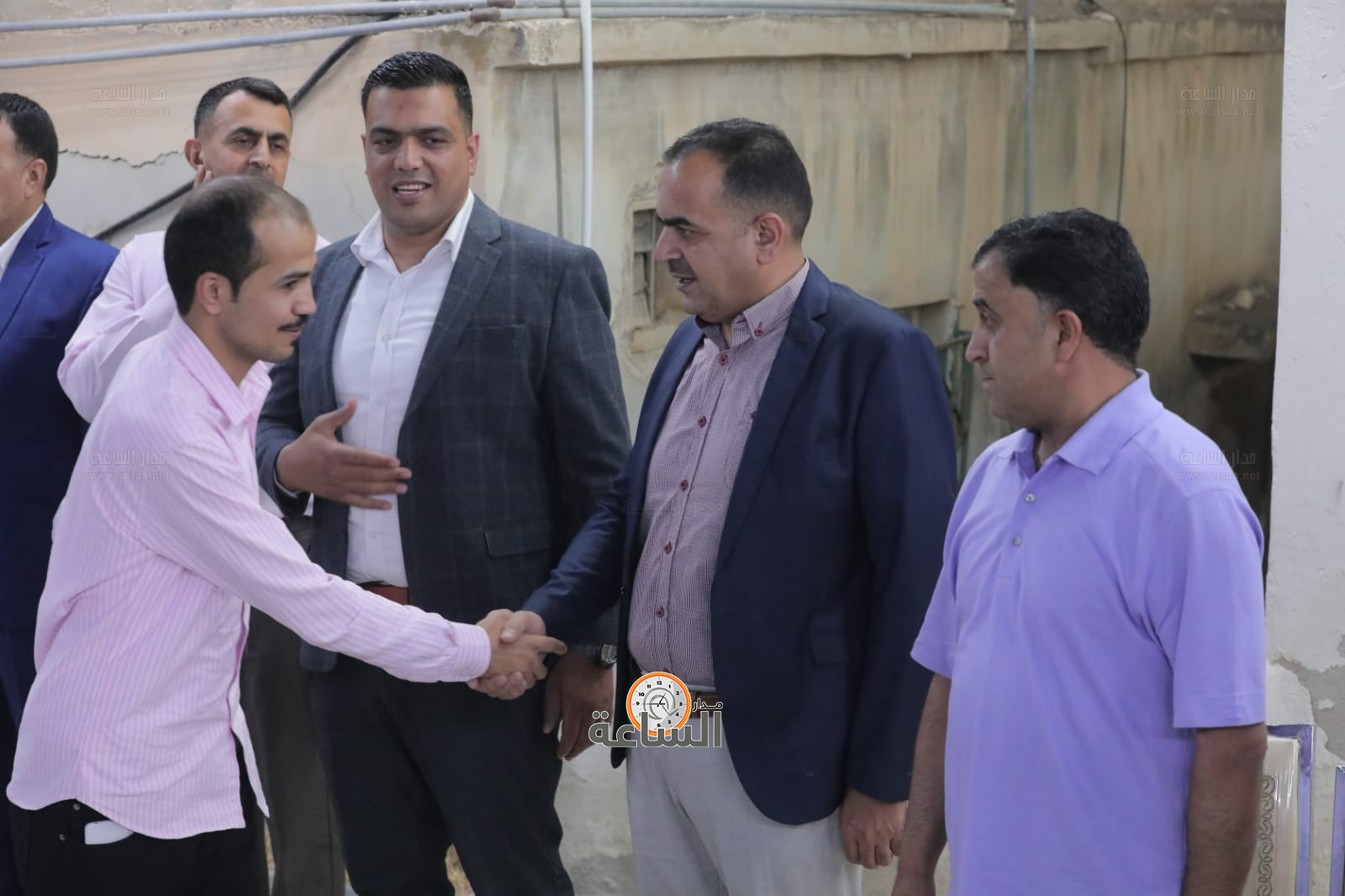 Madar Al-Saa Images 0.4841233869799507