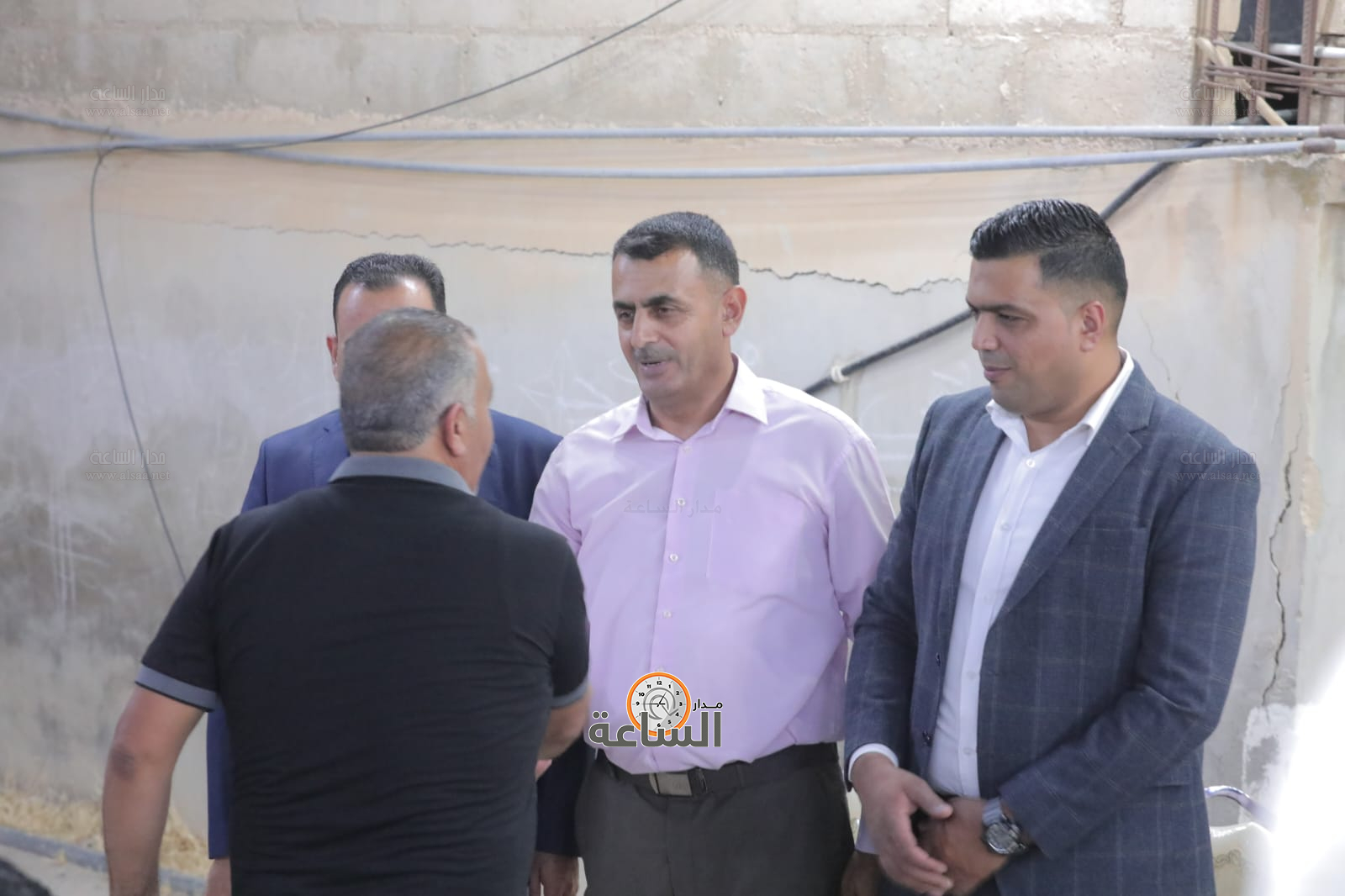 Madar Al-Saa Images 0.9835955385694611