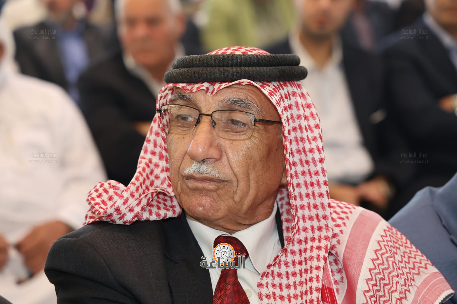 Madar Al-Saa Images 0.4029922394369171