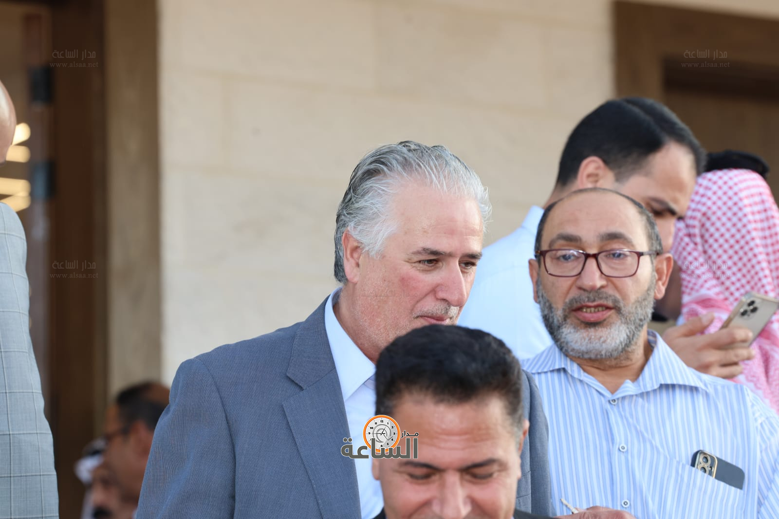 Madar Al-Saa Images 0.5371104789810753