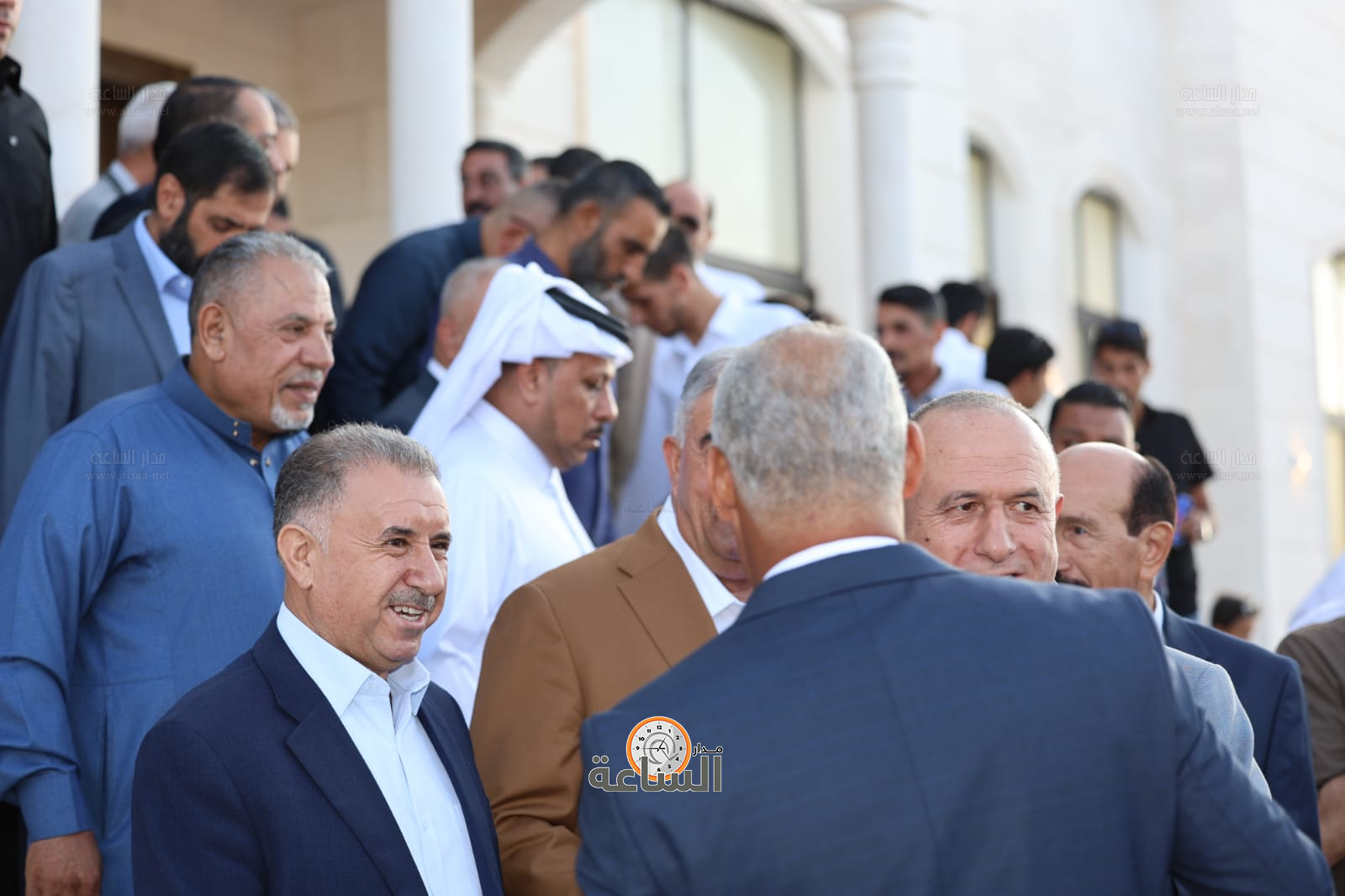 Madar Al-Saa Images 0.9844345787784727