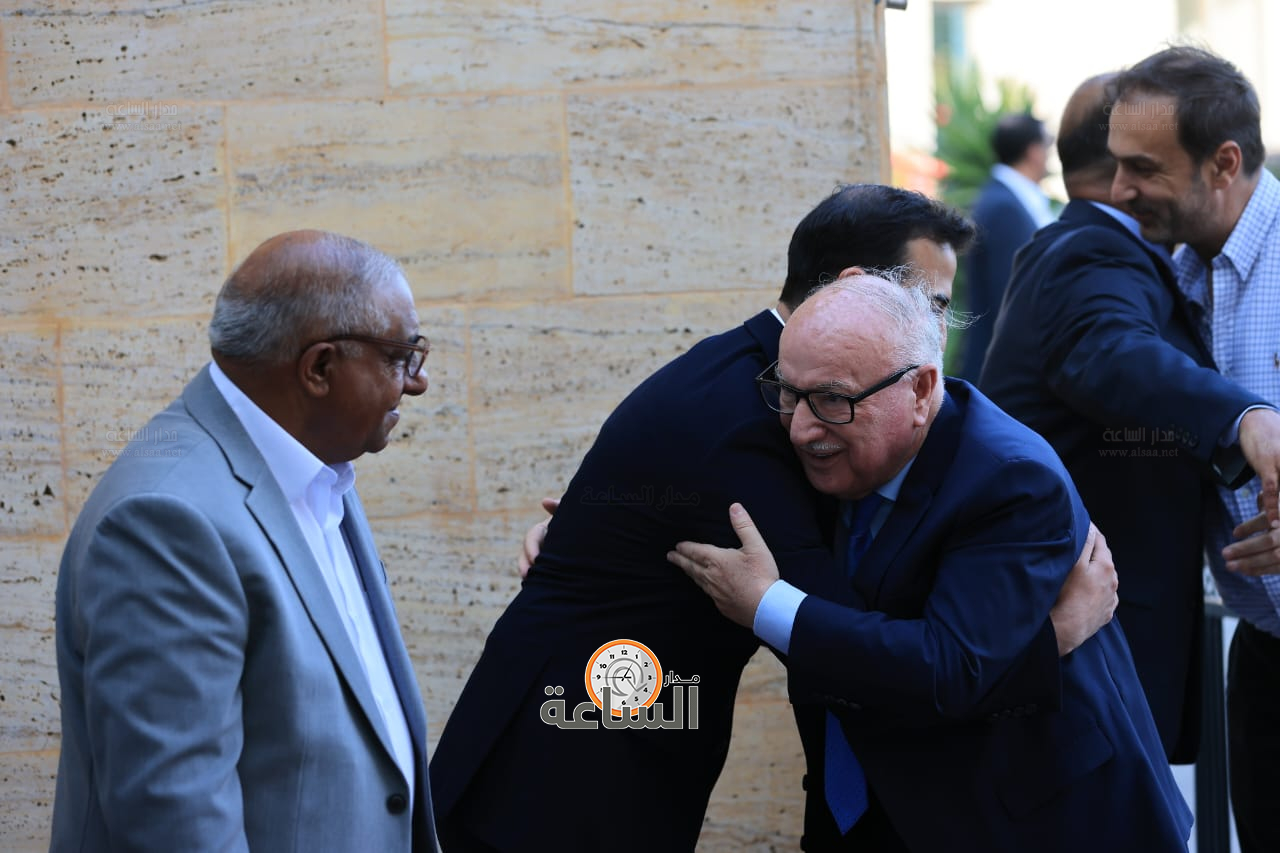 Madar Al-Saa Images 0.132938401175704