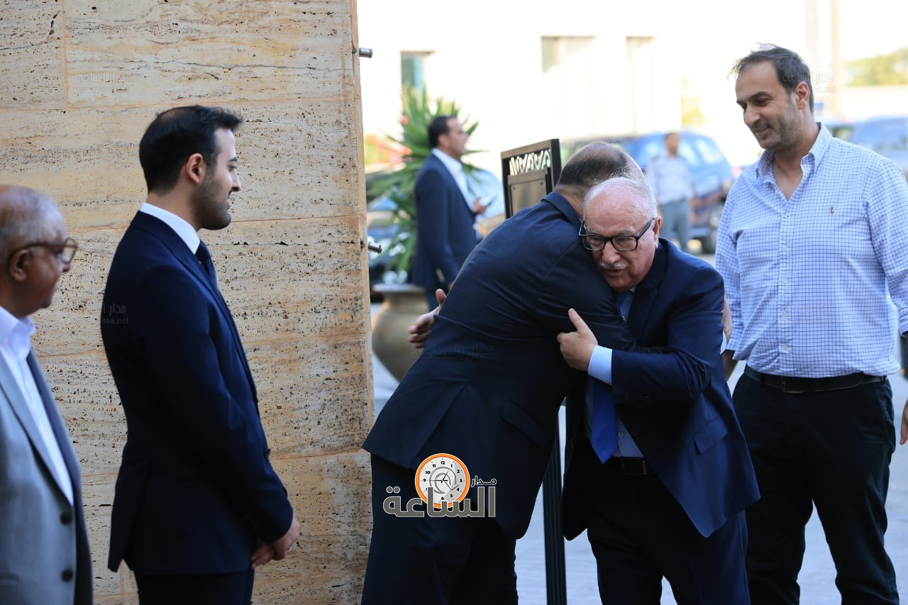 Madar Al-Saa Images 0.675461122321474