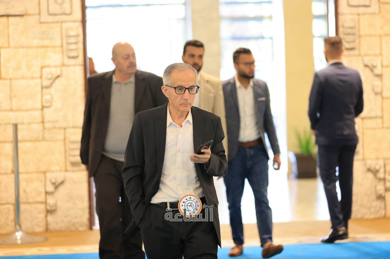 Madar Al-Saa Images 0.5562986965430637