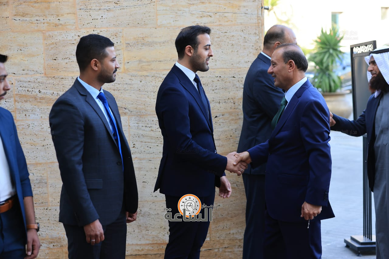 Madar Al-Saa Images 0.012879156691353422