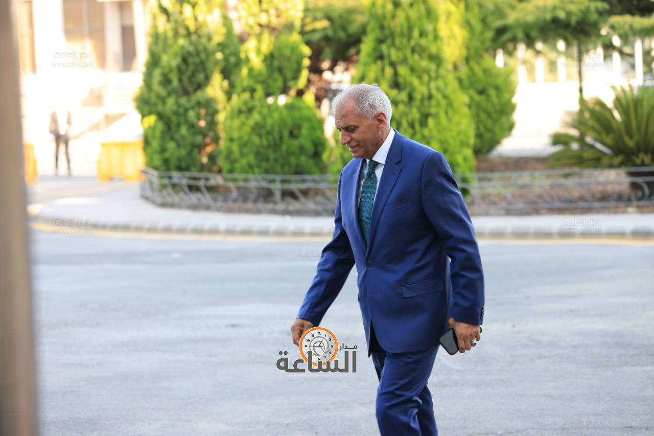 Madar Al-Saa Images 0.650763387768791