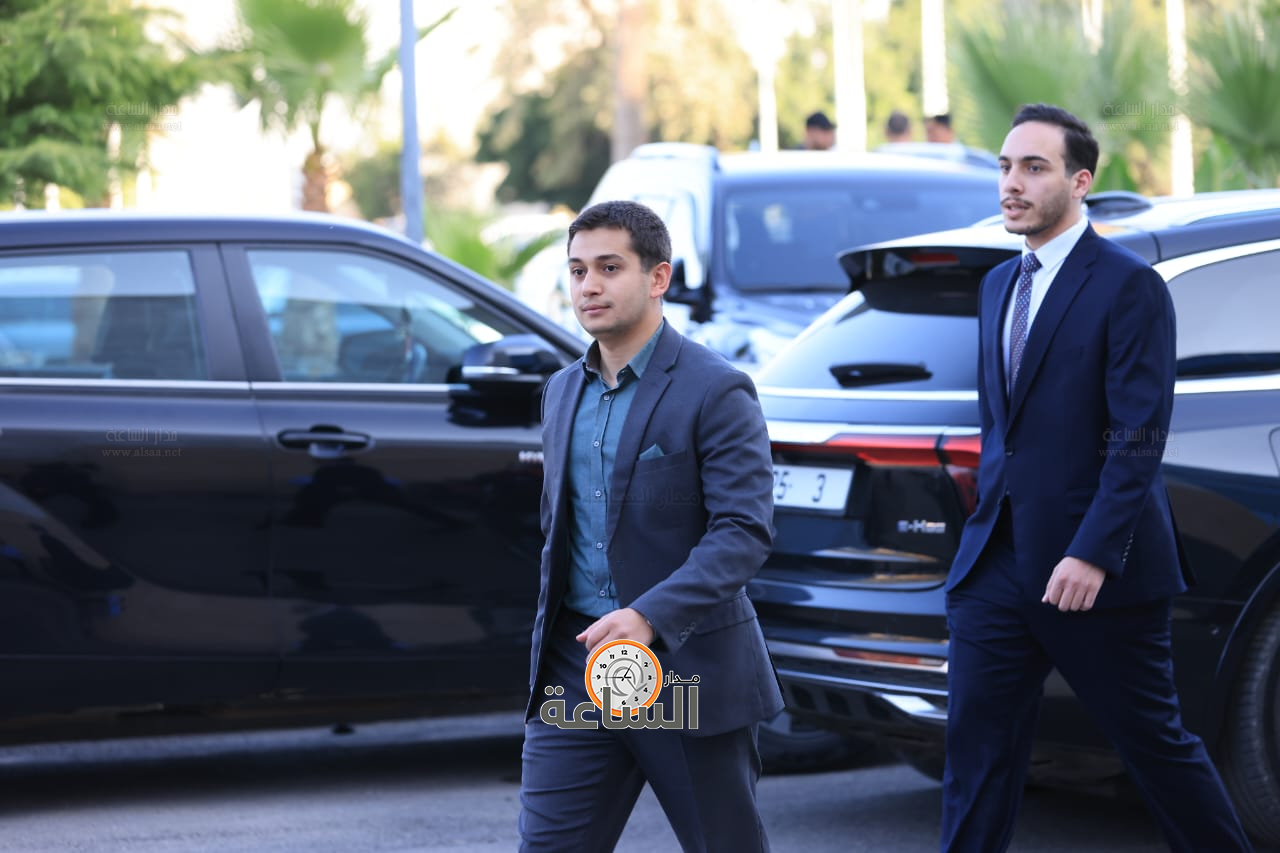 Madar Al-Saa Images 0.47797812367772385