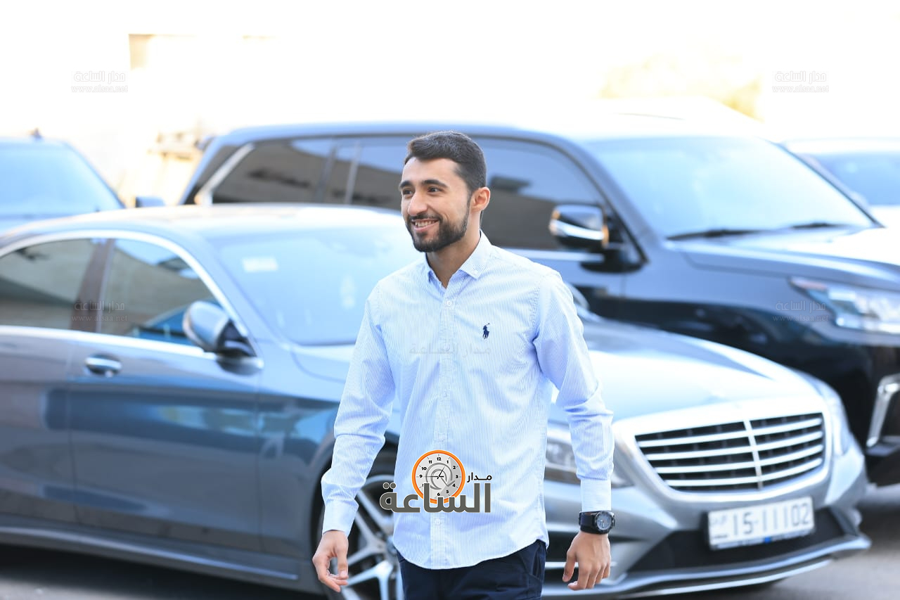 Madar Al-Saa Images 0.42684444649656006