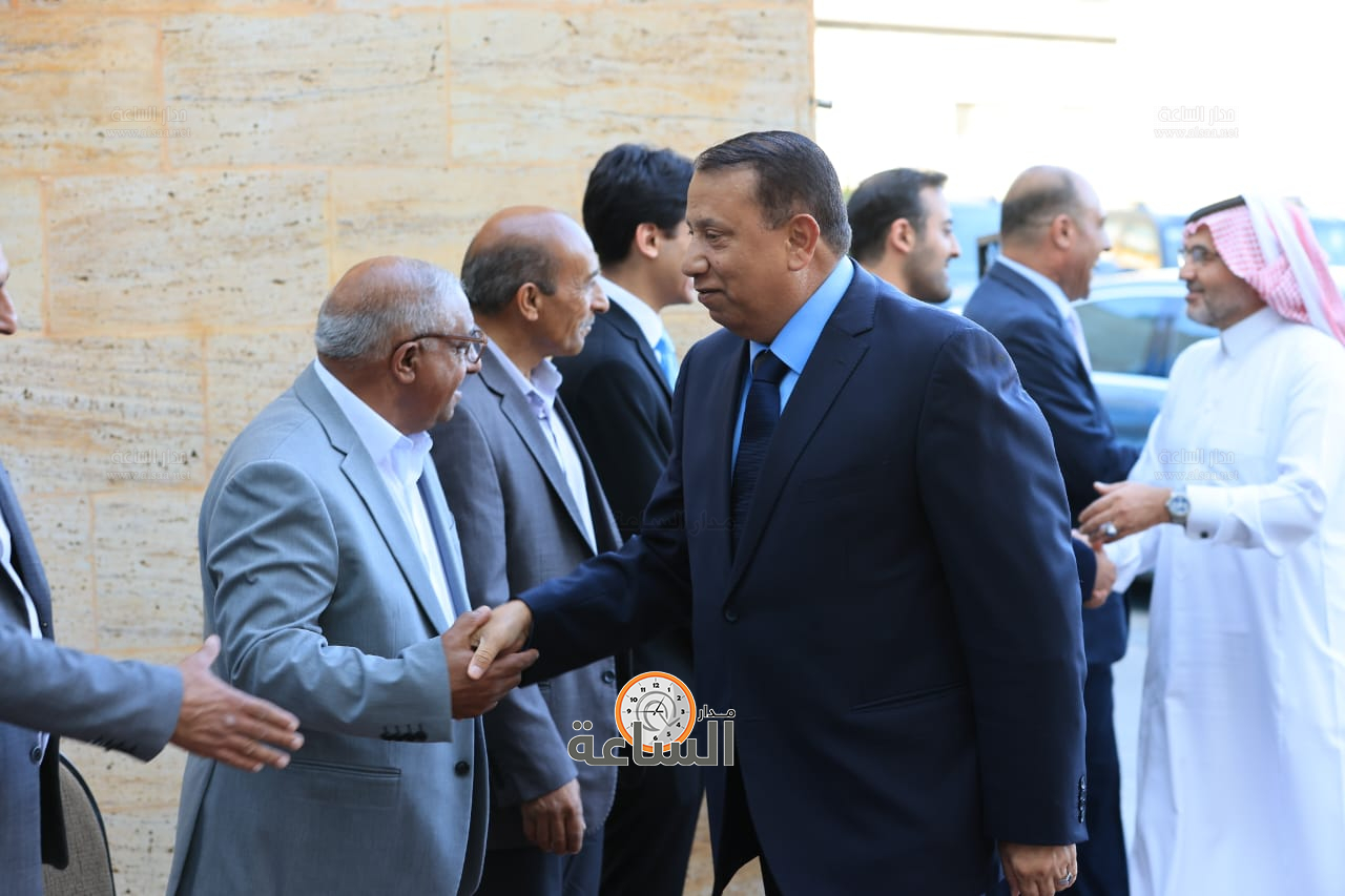 Madar Al-Saa Images 0.46648936956097