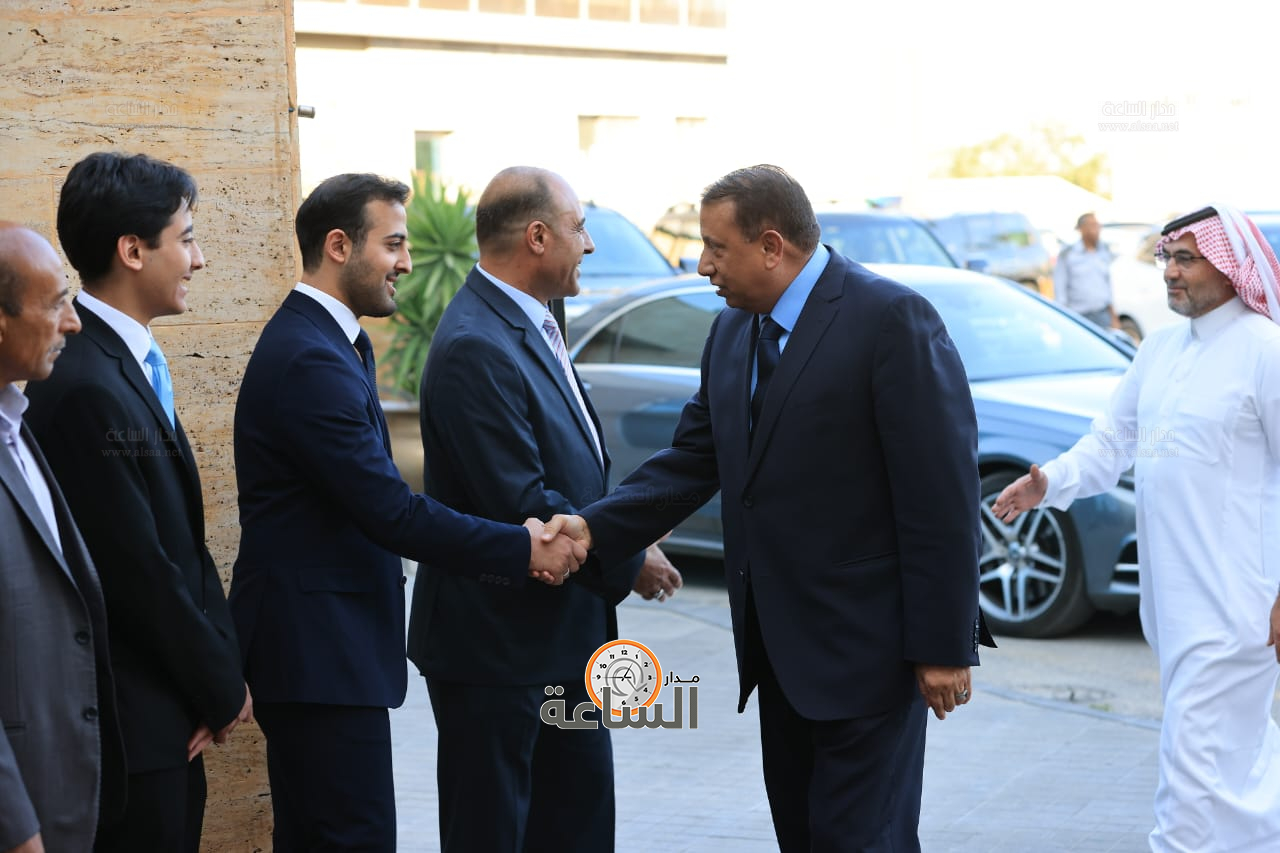 Madar Al-Saa Images 0.8284064650533185