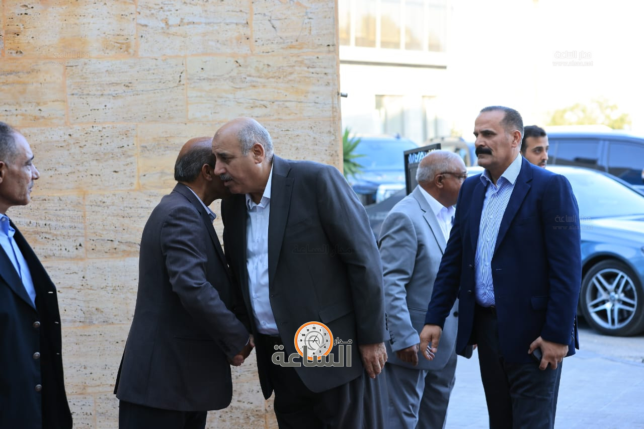 Madar Al-Saa Images 0.215034907765966