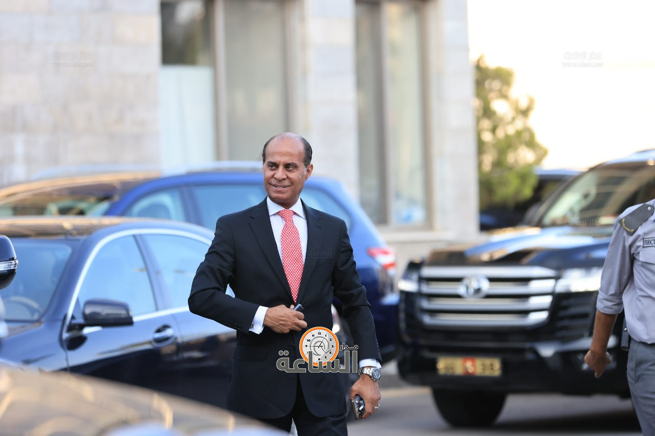 Madar Al-Saa Images 0.34859050658362123