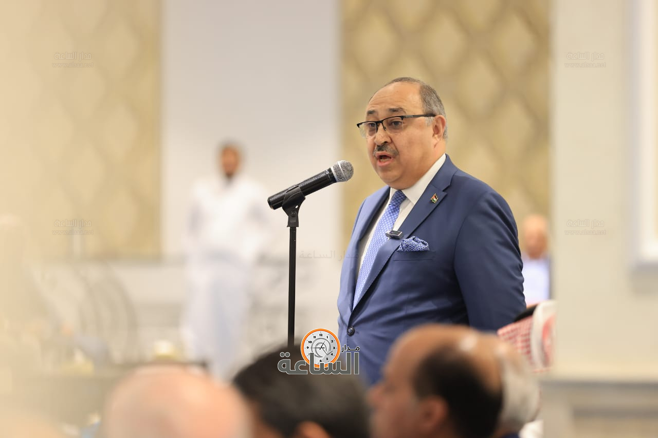 الوزير الاسبق صخر دودين