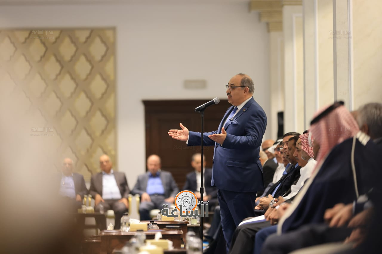 الوزير الاسبق صخر دودين