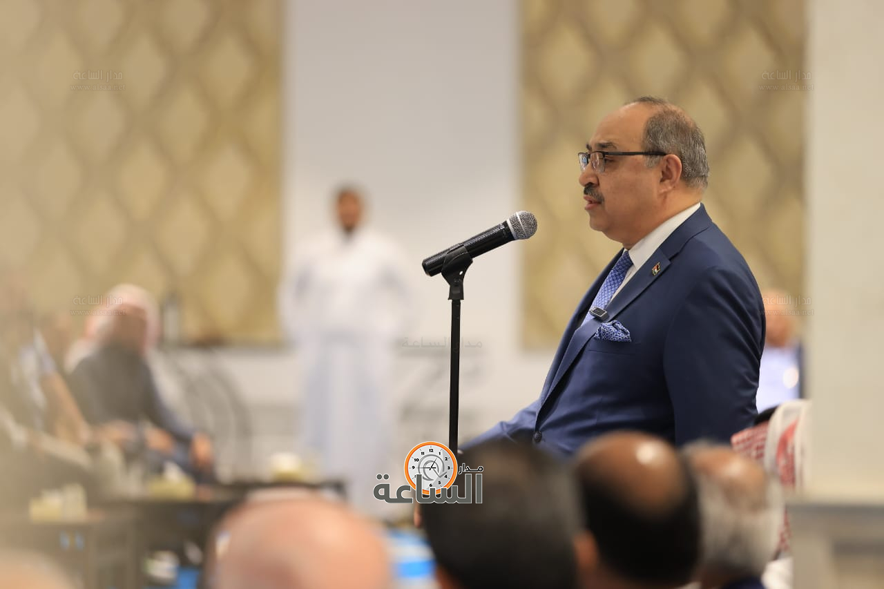 الوزير الاسبق صخر دودين