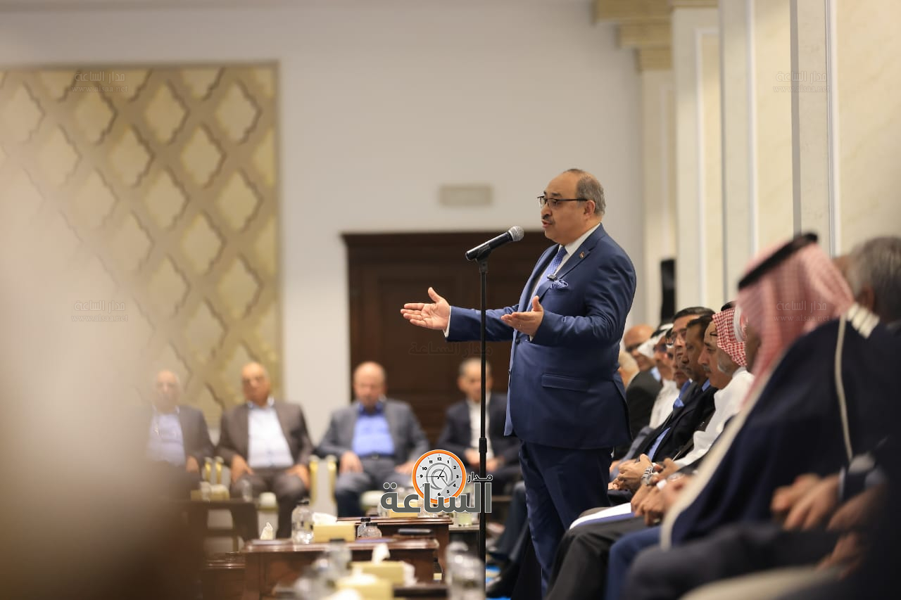 الوزير الاسبق صخر دودين