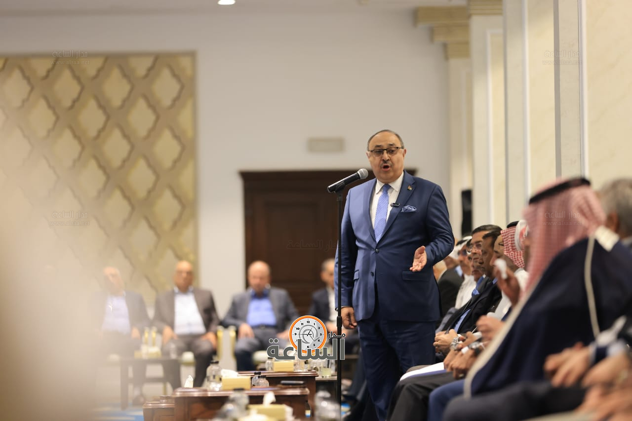 الوزير الاسبق صخر دودين