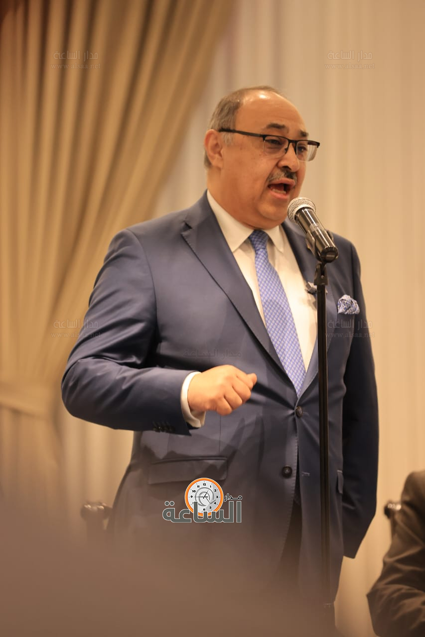 الوزير الاسبق صخر دودين