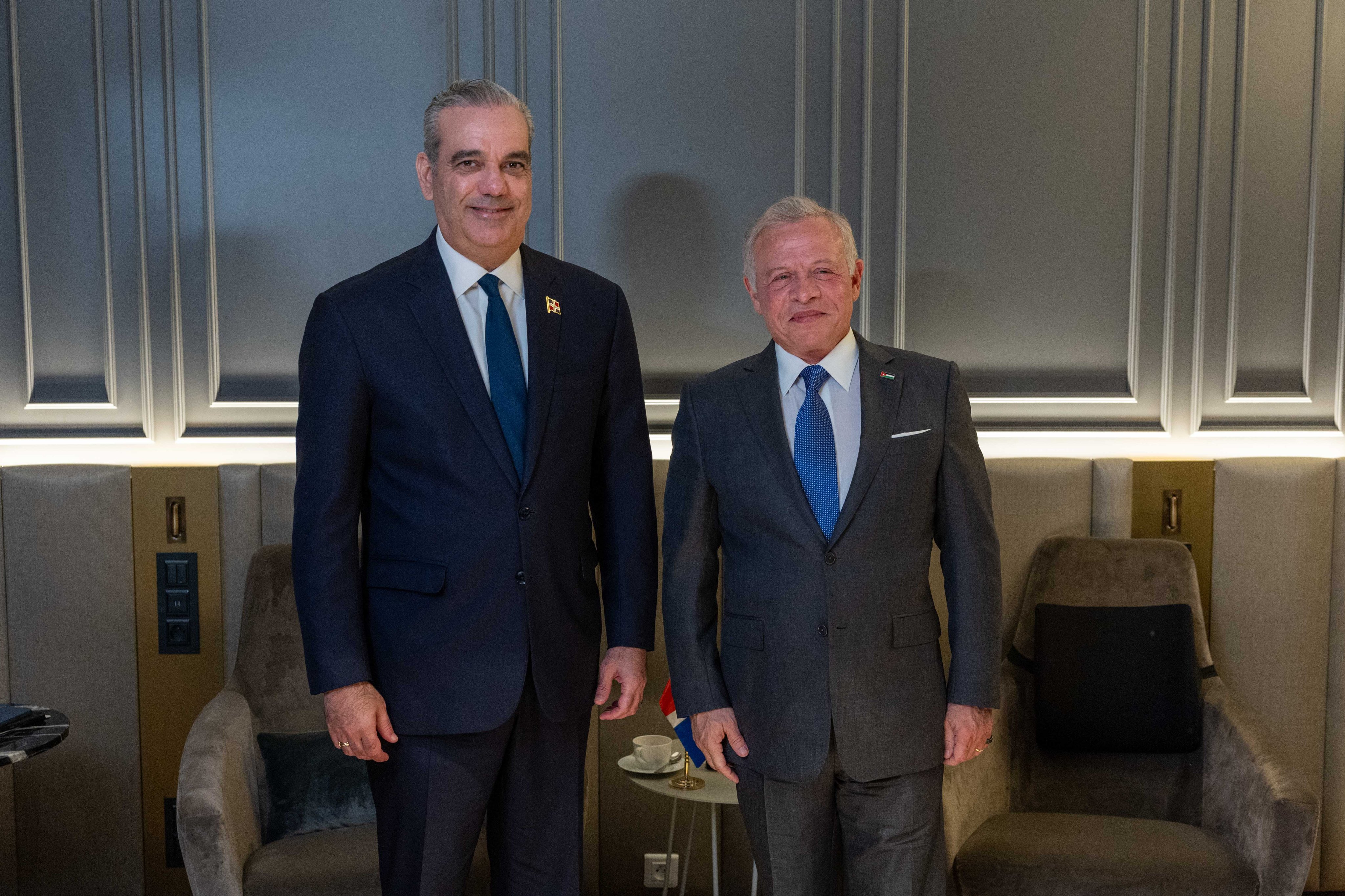 Madar Al-Saa Images 0.9734505294366955