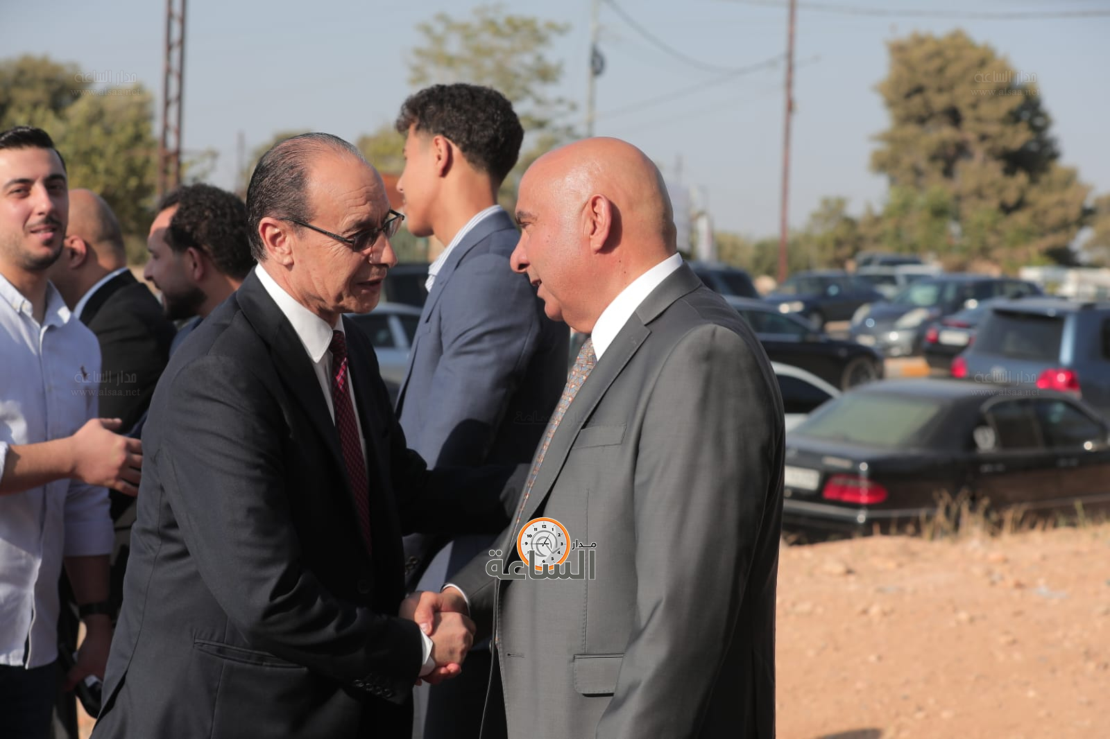 Madar Al-Saa Images 0.18766365488086656