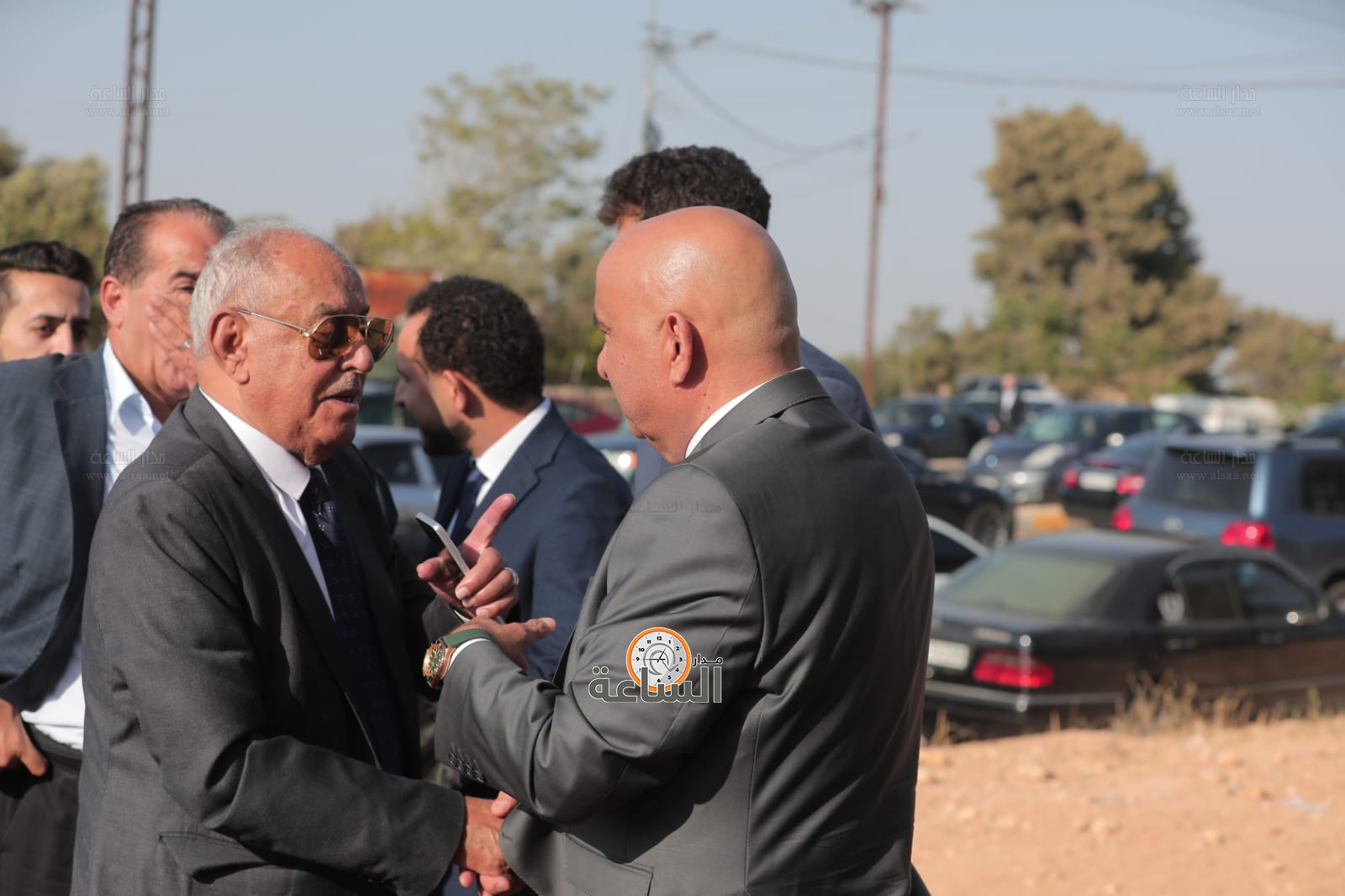 Madar Al-Saa Images 0.4389874470939168