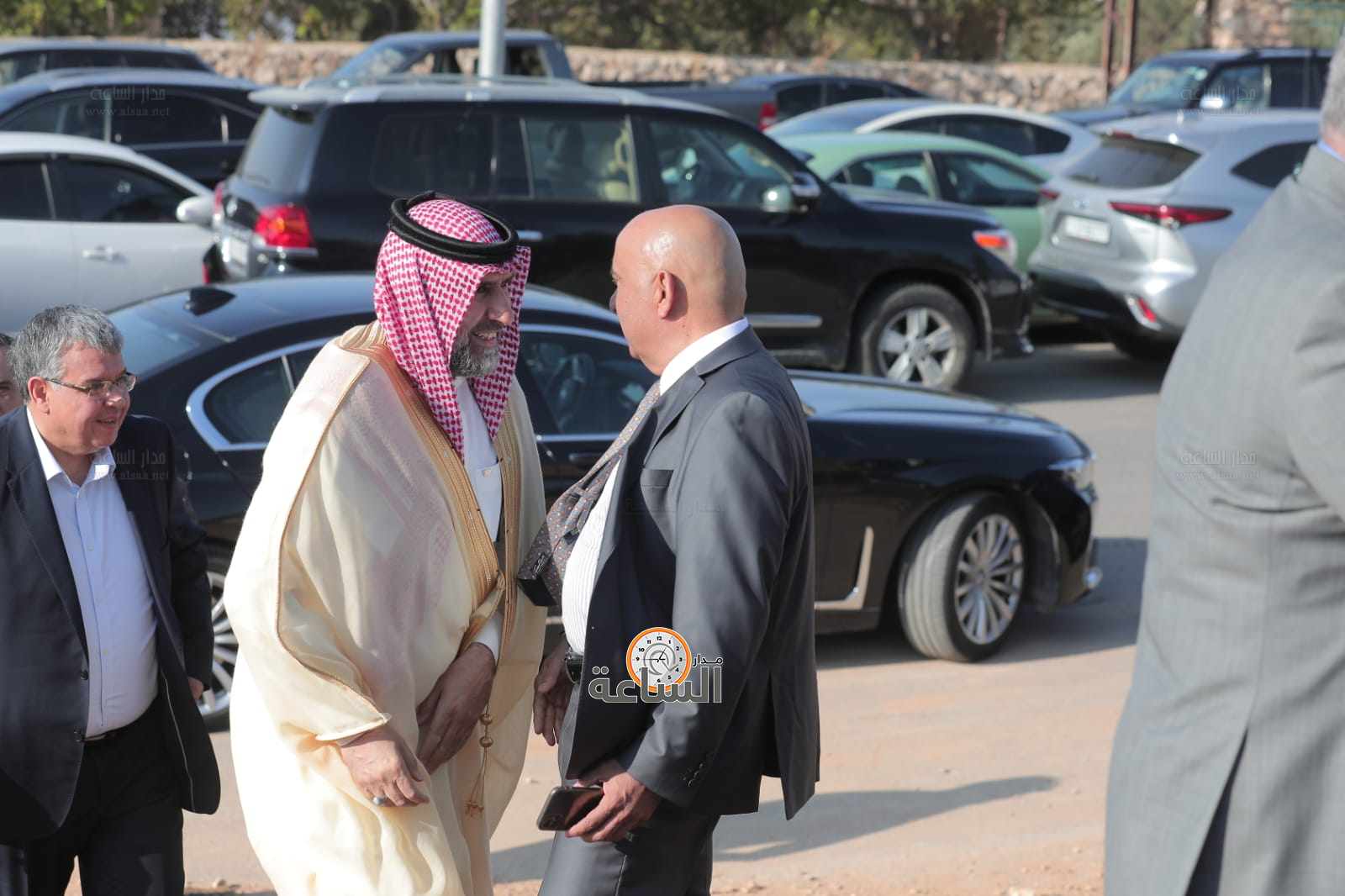 Madar Al-Saa Images 0.44230196368285724