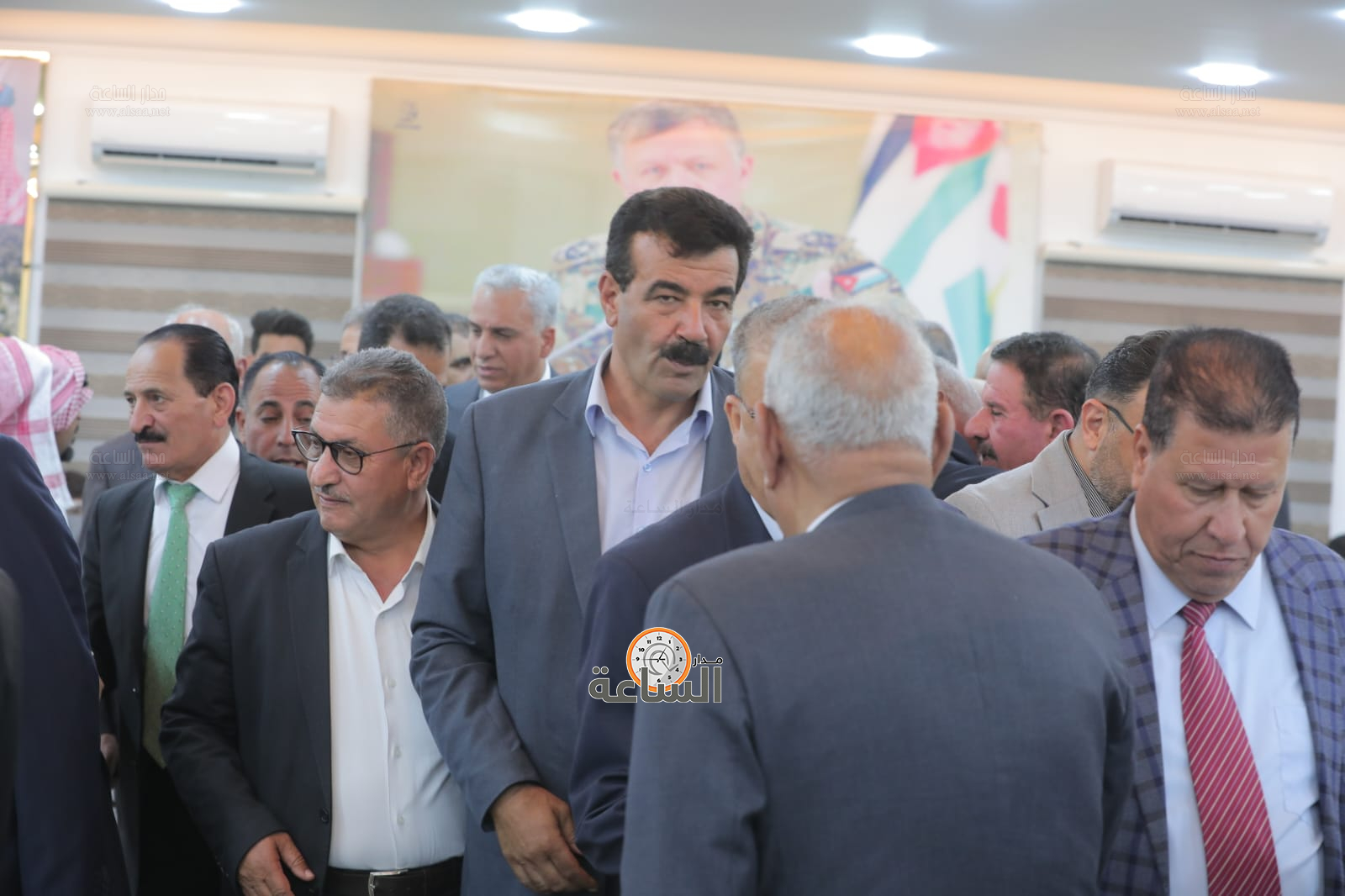 Madar Al-Saa Images 0.2444984978736674