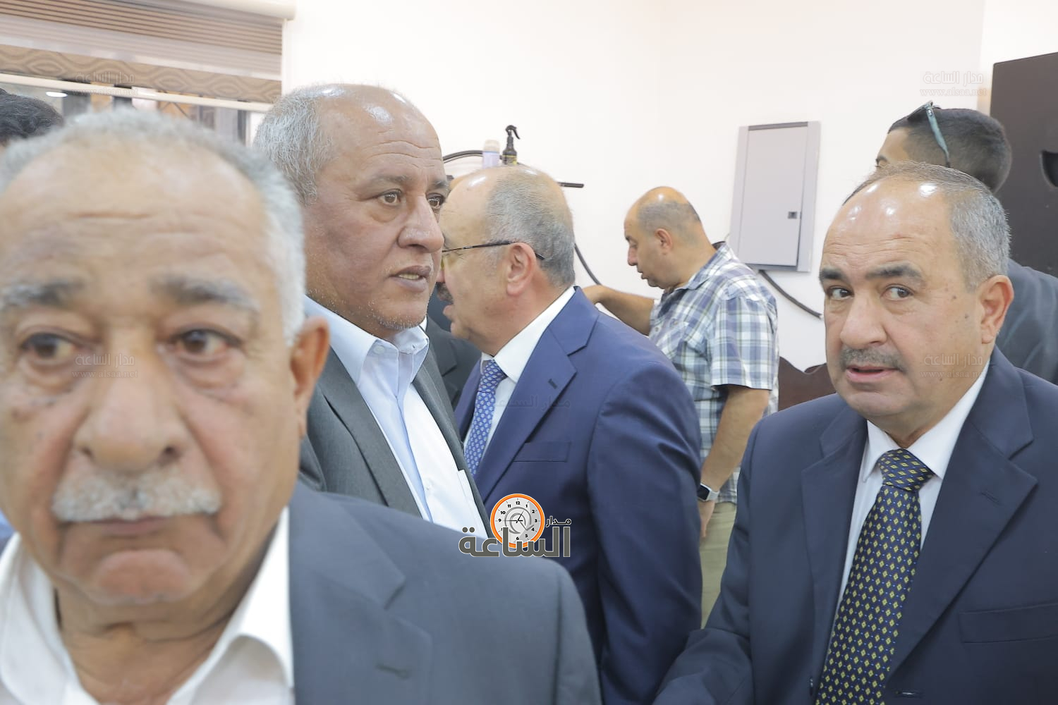 Madar Al-Saa Images 0.10974429277494802