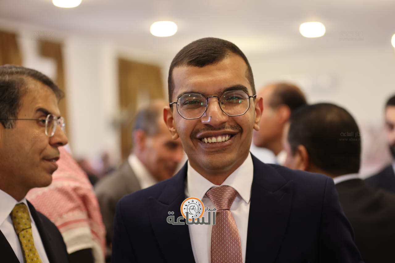 Madar Al-Saa Images 0.24120917723687174